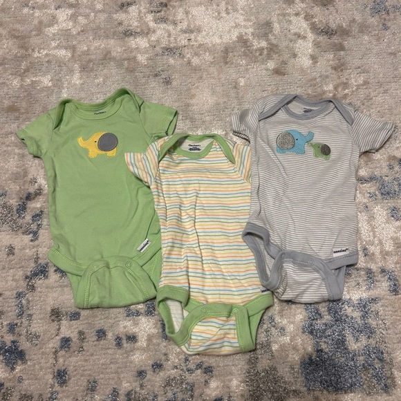 Gerber Baby One Piece Set - Green, Striped, Gray - Picture 1 of 6